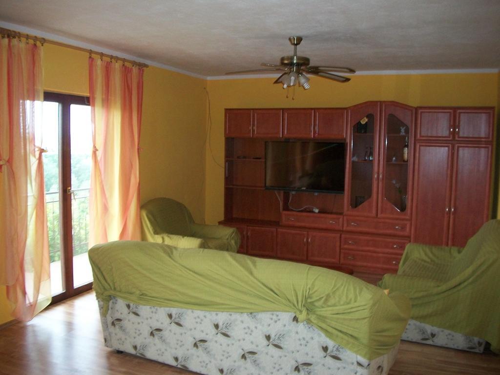 Apartment Luka Trogir Exterior photo